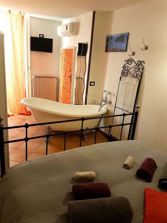 נאפולי B&B Via Dei Mille חדר תמונה